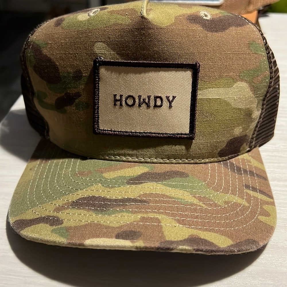 Howdy patch trucker hat